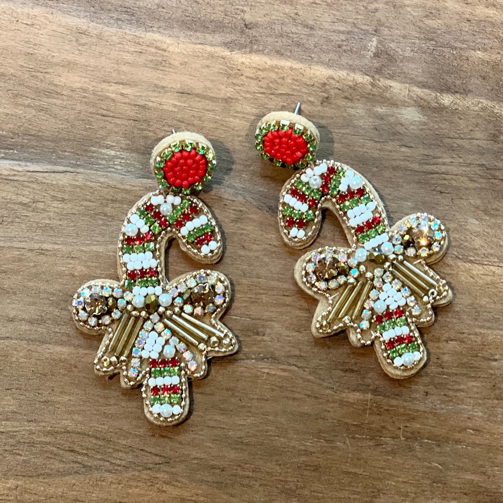 Candy Cane Holiday Earrings.